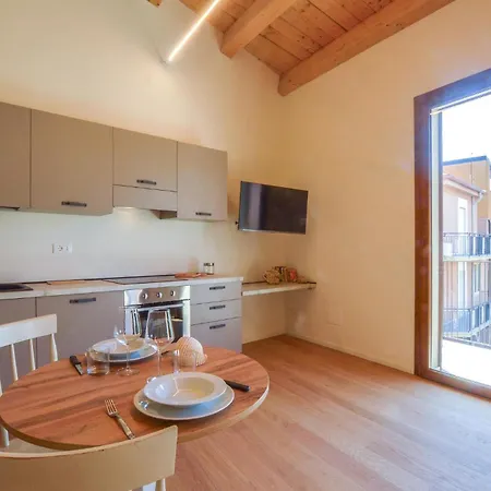 Apartman Lovely In *